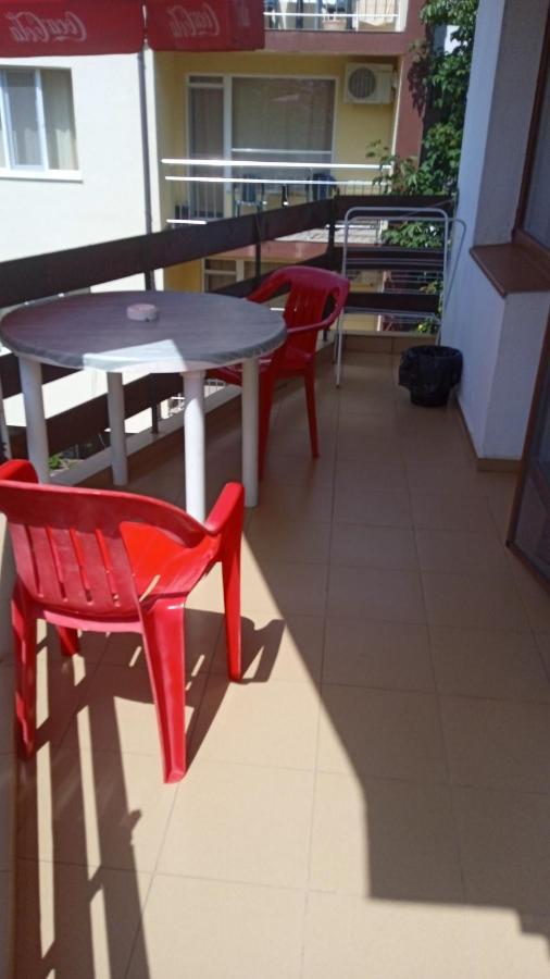 Guest House Urdoviza Kiten  Exterior photo